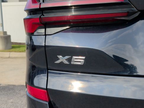 Used 2024 BMW X5 xDrive50e w/ Executive Package AWD/4WD image 12