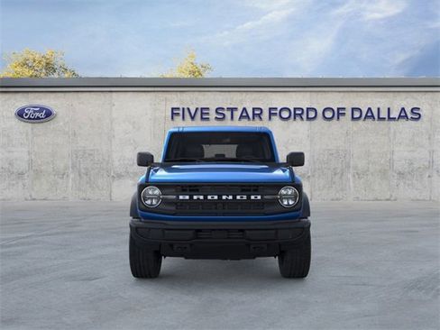 New 2025 Ford Bronco Base image 6