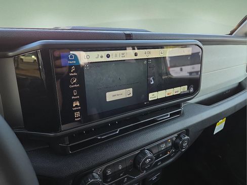 New 2026 Jeep Gladiator Willys AWD/4WD image 16