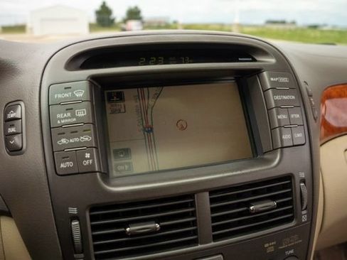 Used 2006 Lexus LS 430 RWD image 23