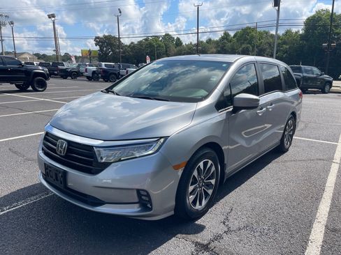 Used 2021 Honda Odyssey EX-L image 3