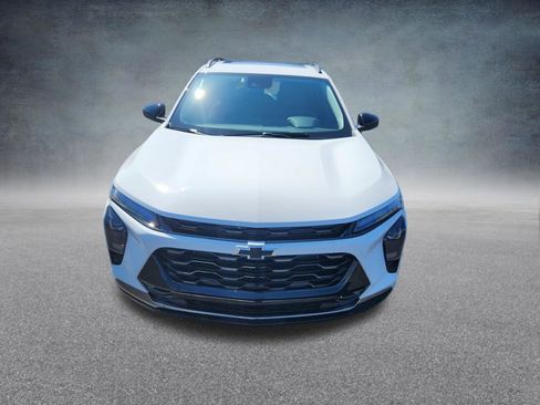 New 2026 Chevrolet Trax ACTIV w/ Sunroof Package image 2