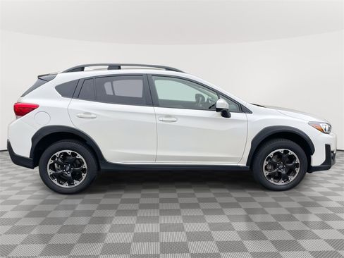 Used 2023 Subaru Crosstrek 2.0i Premium image 8