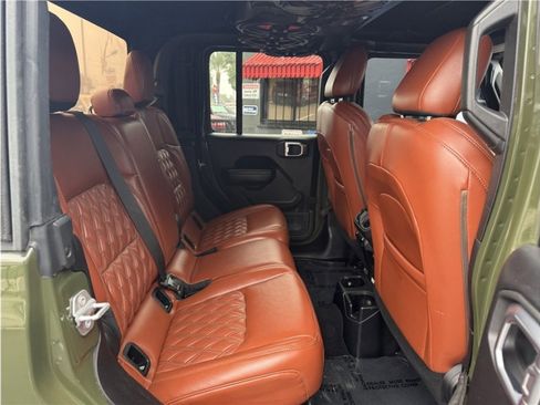 Used 2021 Jeep Gladiator Sport image 24