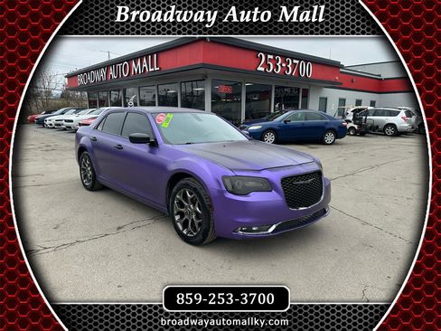 Used 2016 Chrysler 300 S image 1