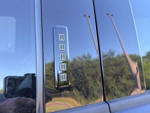 Used 2021 Ford F150 Raptor w/ Equipment Group 801A High AWD/4WD image 12