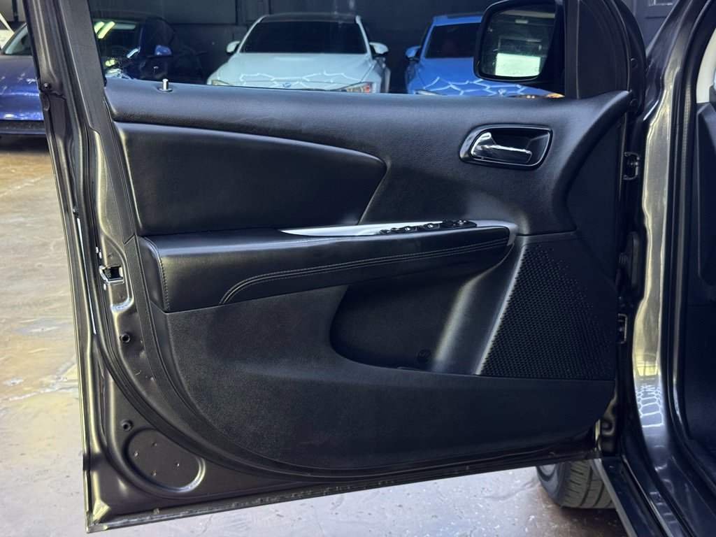 Used 2014 Dodge Journey American Value Package w/ Flexible Seating Group FWD image 11