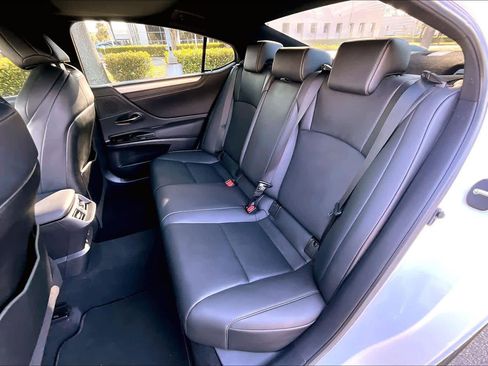 Used 2023 Lexus ES 350 F Sport w/ Accessory Package (Z1) image 20