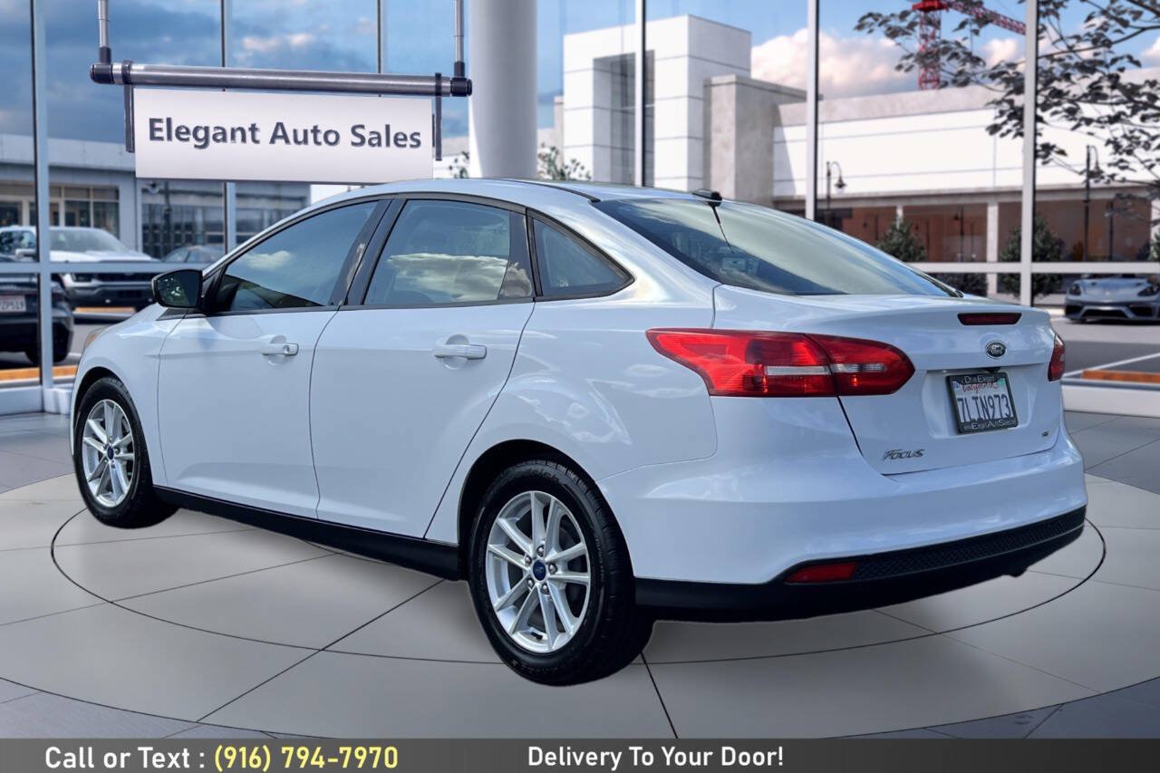 Used 2015 Ford Focus SE FWD image 7