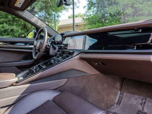 Used 2025 Porsche Panamera 4 AWD/4WD image 23