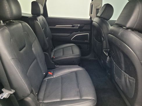 Used 2022 Kia Telluride S AWD/4WD image 19