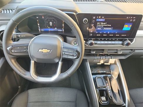 Used 2023 Chevrolet Colorado LT w/ LT Convenience Package II image 11