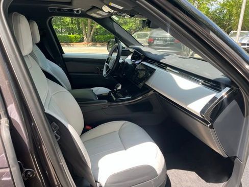 Used 2024 Land Rover Range Rover Sport Dynamic SE image 11