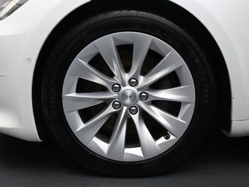 Used 2020 Tesla Model S Long Range Plus AWD/4WD image 33