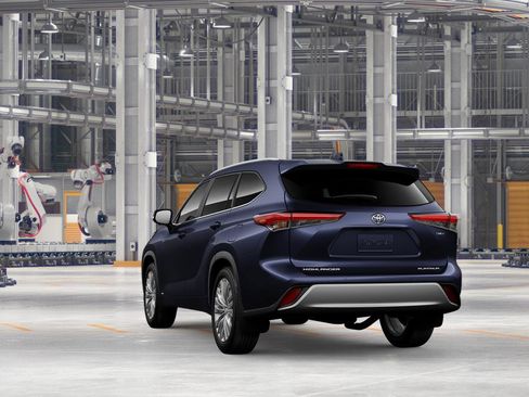 New 2026 Toyota Highlander Platinum image 7