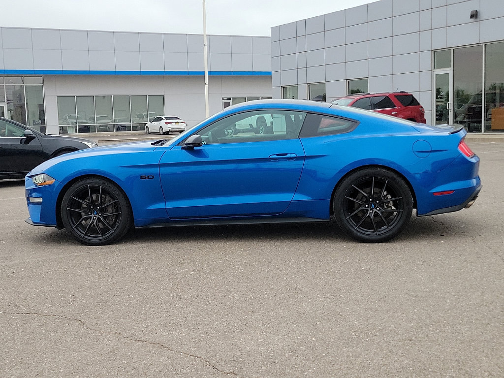 Used 2021 Ford Mustang GT Premium w/ Equipment Group 401A RWD image 7
