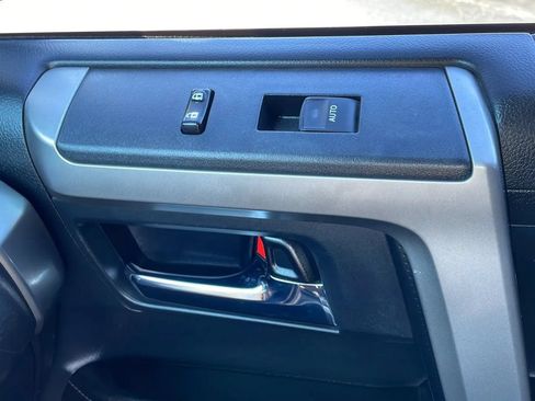 Used 2015 Toyota 4Runner SR5 Premium RWD image 29