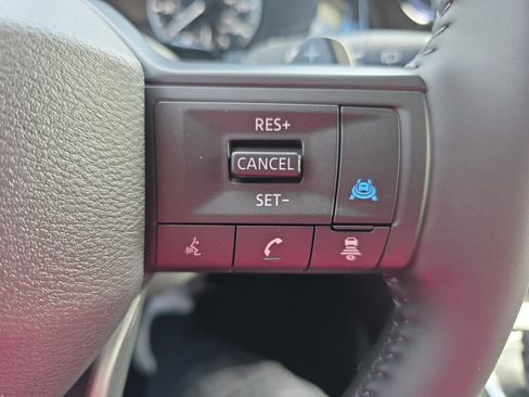 New 2026 Nissan Pathfinder SV image 10