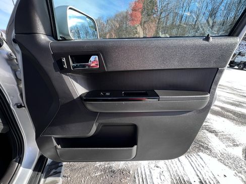 Used 2011 Ford Escape Limited w/ 302A Rapid Spec Order Code image 28