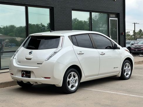 Used 2013 Nissan Leaf SV w/ LED & Quick Charge Pkg image 11
