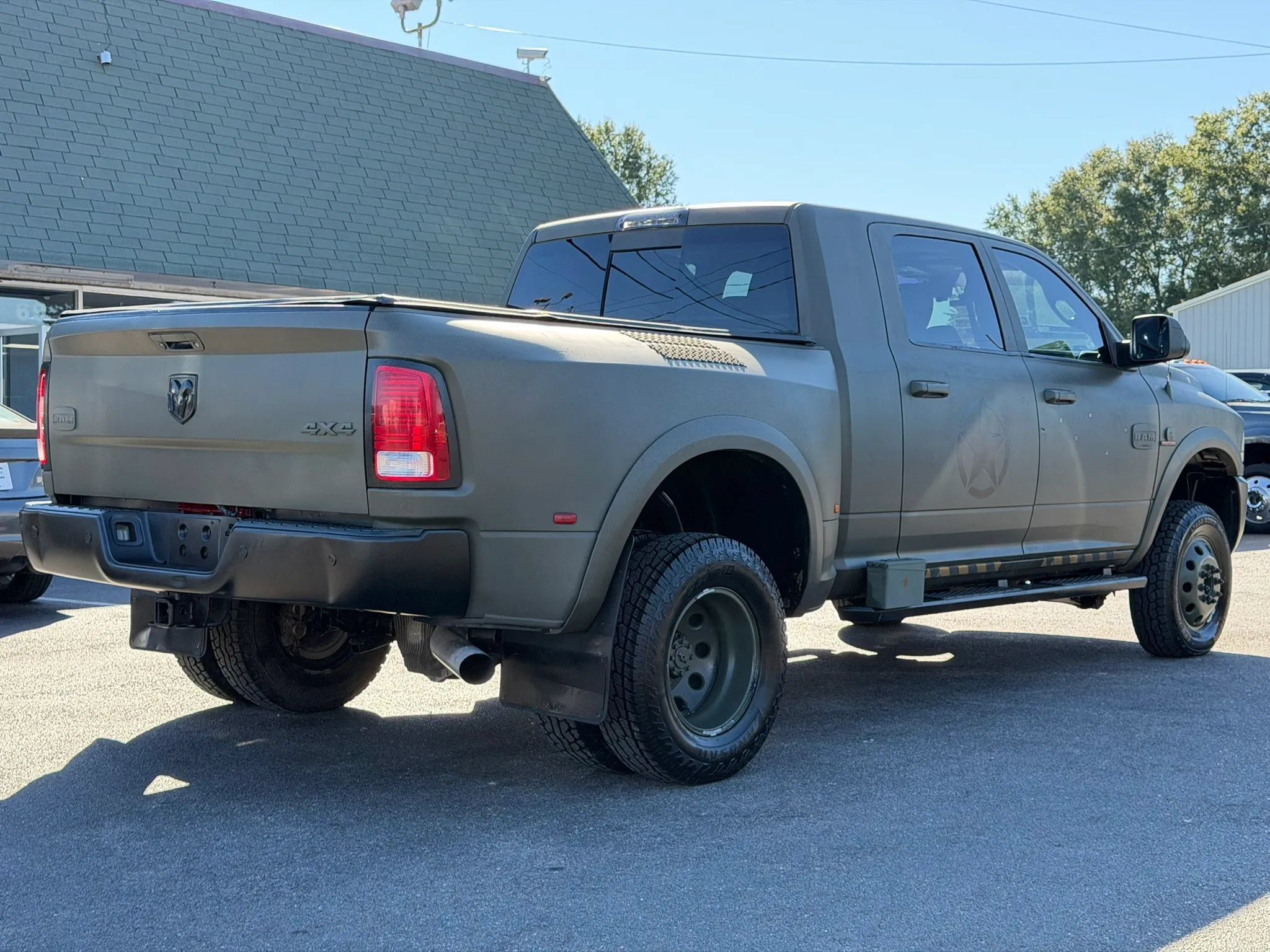 Used 2014 RAM 3500 Laramie Longhorn AWD/4WD image 4