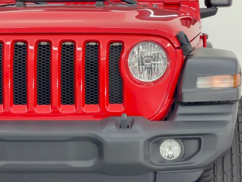 Used 2020 Jeep Wrangler Sport AWD/4WD image 12