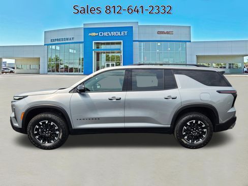 Used 2026 Chevrolet Traverse Z71 w/ Driver Confidence Package AWD/4WD image 4