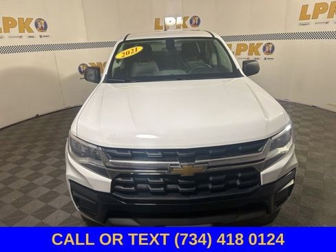 Used 2021 Chevrolet Colorado W/T AWD/4WD image 9