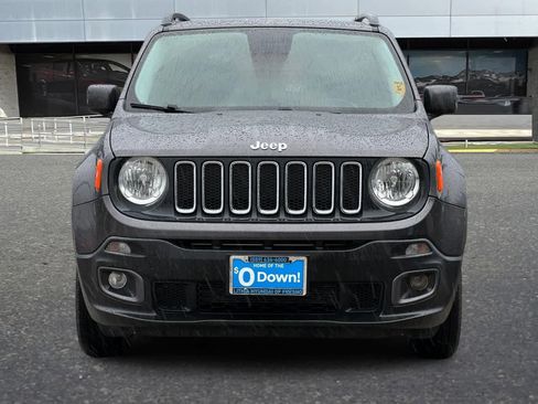 Used 2017 Jeep Renegade Latitude w/ Popular Equipment Group AWD/4WD image 11