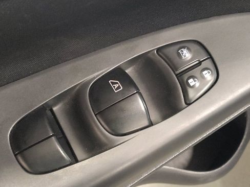 Used 2017 Nissan Sentra SV FWD image 27