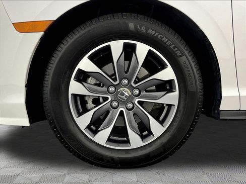 Used 2024 Honda Odyssey EX-L image 35