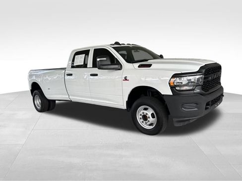 Used 2024 RAM 3500 Tradesman image 2