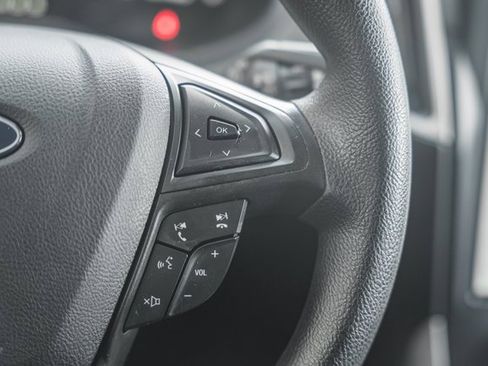 Certified 2022 Ford Edge SE w/ Black Appearance Package image 31