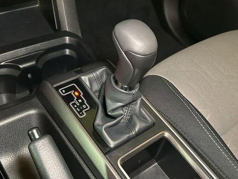 Used 2023 Toyota Tacoma TRD Off-Road image 27