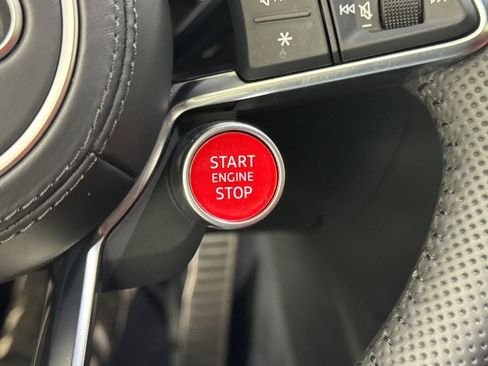 Used 2021 Audi R8 V10 RWD image 21