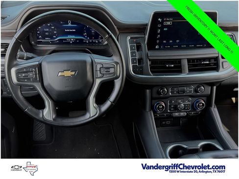Used 2024 Chevrolet Suburban LT RWD image 12