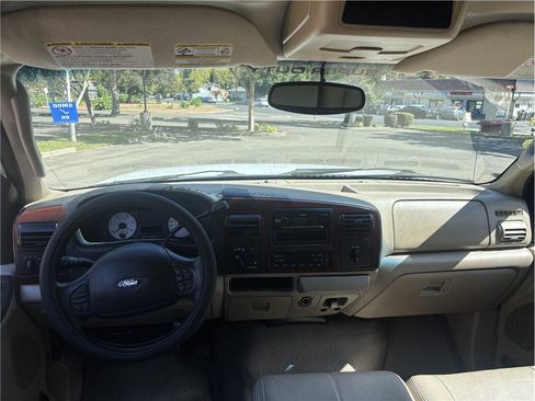 Used 2005 Ford F250 Lariat AWD/4WD image 10