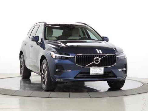 Used 2023 Volvo XC60 B5 Core AWD/4WD image 1