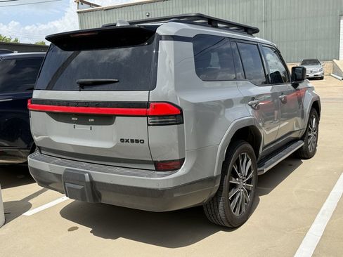 Used 2024 Lexus GX 550 w/ Accessory Package (31) AWD/4WD image 4