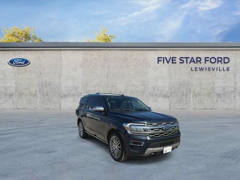 Used 2023 Ford Expedition Platinum AWD/4WD image 2