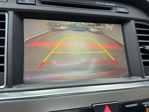 Used 2016 Hyundai Sonata Limited w/ Option Group 05 FWD image 23