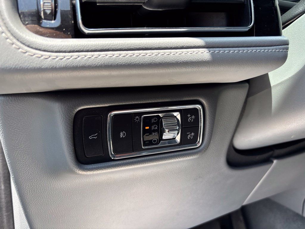 Used 2020 Lincoln Aviator Reserve w/ Equipment Group 202A AWD/4WD image 26