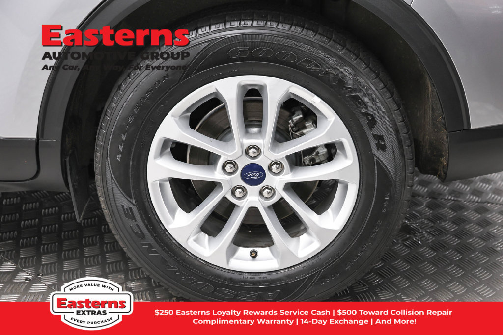 Used 2022 Ford Escape SE FWD image 9