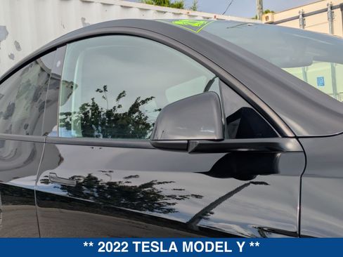 Used 2022 Tesla Model Y Performance AWD/4WD image 11