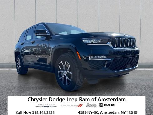 Used 2025 Jeep Grand Cherokee Limited AWD/4WD image 1