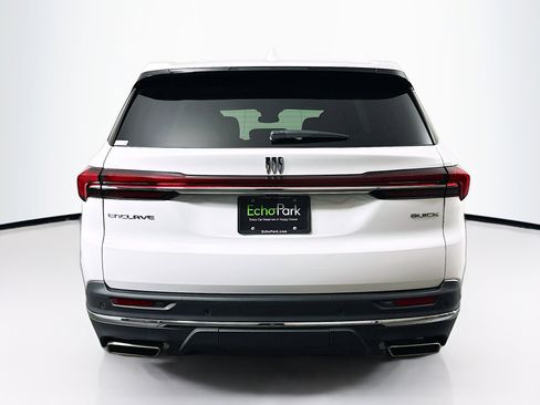 Used 2025 Buick Enclave Preferred image 7
