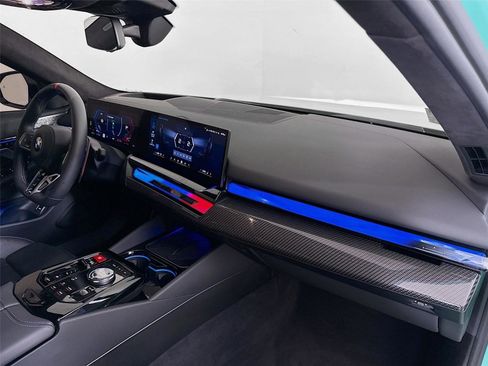 Used 2025 BMW M5 w/ Carbon Package image 29