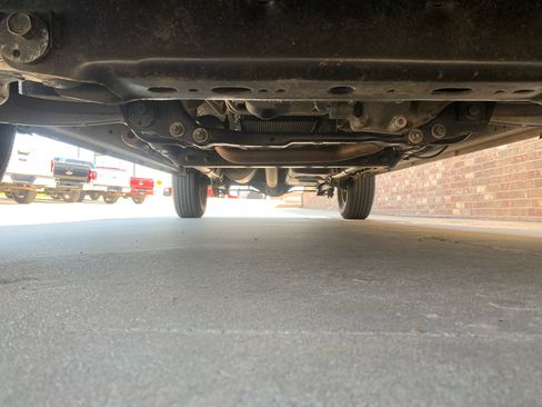 Used 2019 RAM 1500 Classic SLT w/ Luxury Group image 10