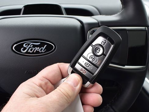 New 2026 Ford Expedition Tremor image 13