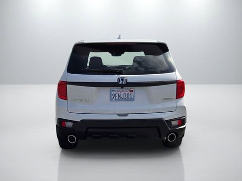 Used 2023 Honda Passport EX-L image 5